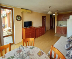 Central Nessebar Beach Apartment
